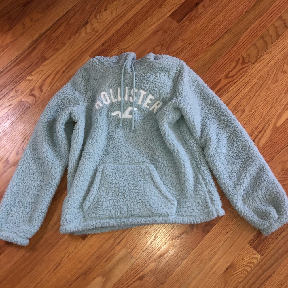 Women’s Hollister Pullover Sherpa